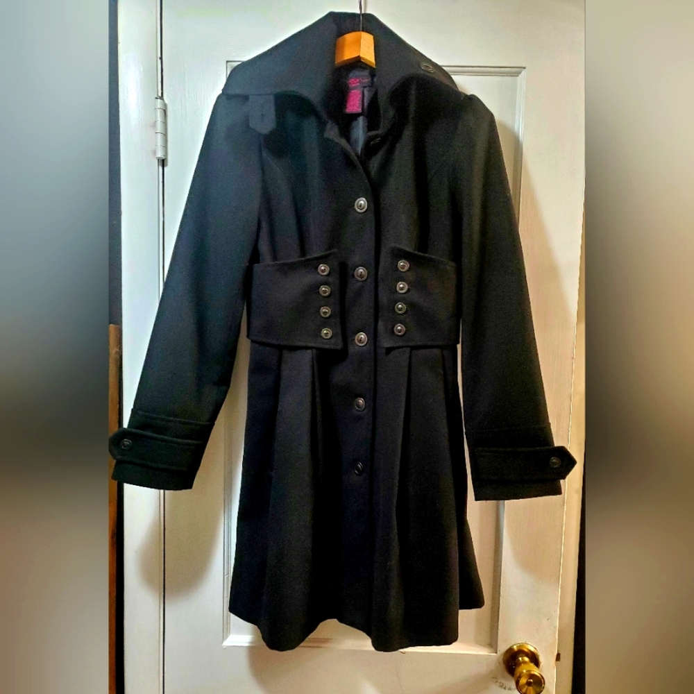 Wool Coat, Medium / Mid Length, Military Style, Size Medium
